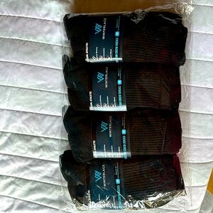 Winterlace Pair of Womens Casual Athletic Cotton Crew Socks 3 Pack New With Tags